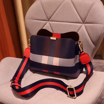

2020 new luxury Korean women's bag net red fashion large capacity Plaid One shoulder small square bag