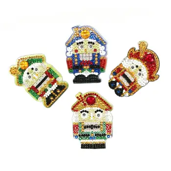 

Christmas Gift For Friends Nutcracker Diamond Painting Keychains Hang On The Bag 4pcs Greeting Card Butterfly Unicorn YSK30
