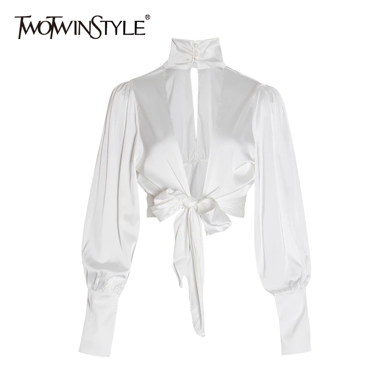 Online TWOTWINSTYLE camisetas de mujer sin espalda cuello alto linterna de manga larga Bowknot Sexy fiesta blusa femenina 2019 moda de verano nuevo