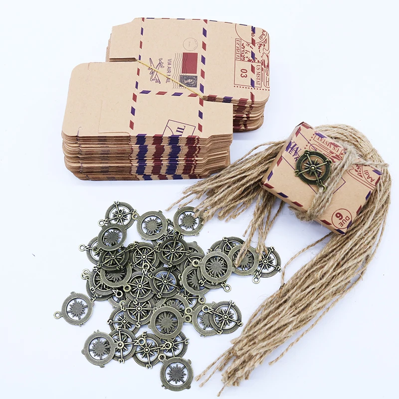 

50pcs Romantic Vintage Heart Kraft Paper Compass Candy Box with Burlap Twine Wedding Favors and Gifts Bag Party Wedding Supplies