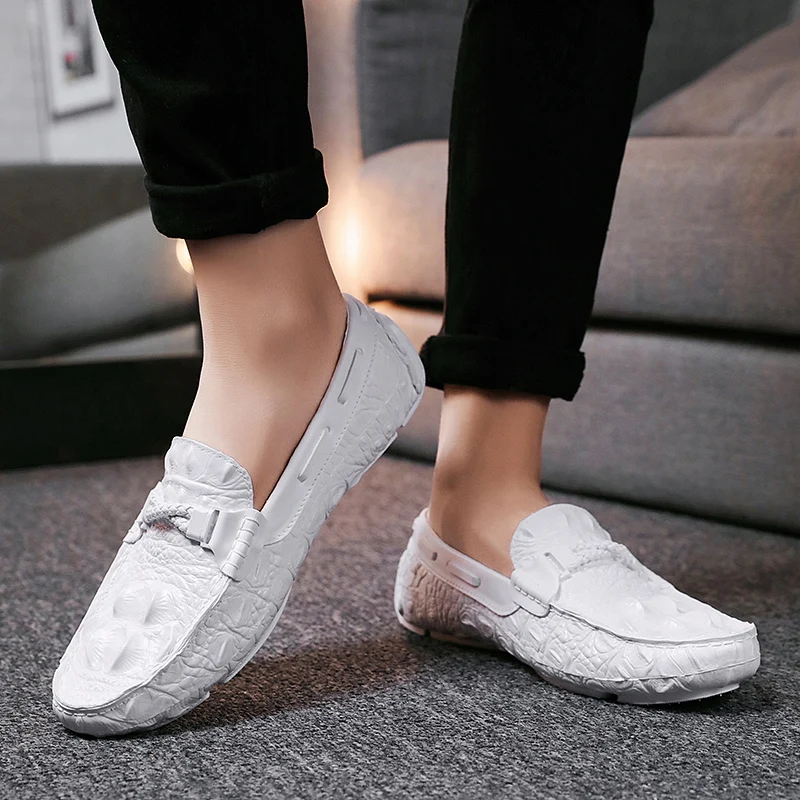 Men Casual Leather Shoes Italian Fashion Snake Skin Loafers designer Male Dress Moccasins Homme Tide Men Peas Shoes Lazy Shoes (36)