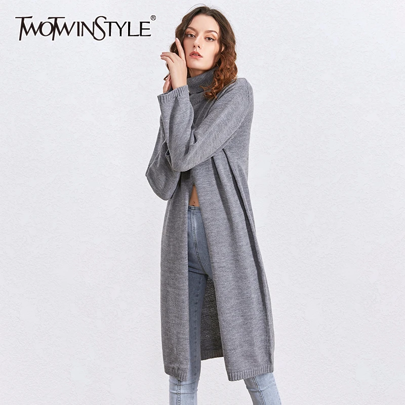TWOTWINSTYLE Front Split Turtleneck 