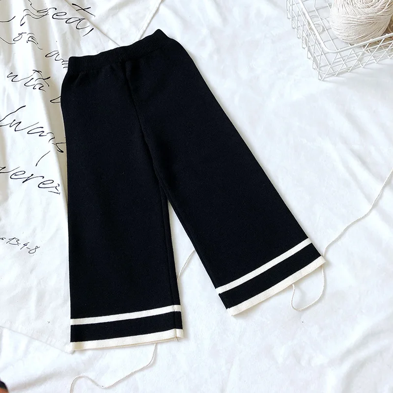 11739384049_1070950858