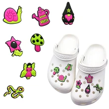 

Hot Selling 1PCS Pink Style Flowers Shoes Charms Silicone Croc Accessories Kids X-mas Gifts Wristband Hole Slipper Decor