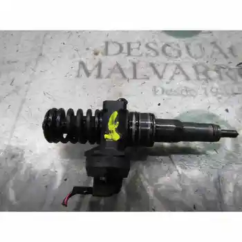 

INJECTOR SEAT LEON (1P1) BXE 0414720215 Bosch 8TD12181DE