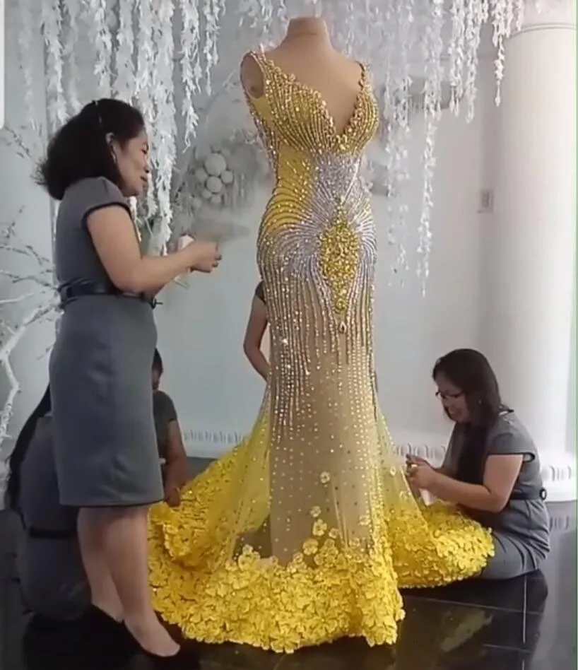 2019-yousef-aljasmi-evening-dresses-v-neck-backless-3d-floral-appliqued-beaded-mermaid-prom-dress-sweep-train-custom-made-formal-party-gowns