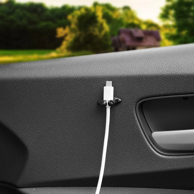 

8Pcs Car Wire Cable Holder Car Charger Line Clasp for Nissan Teana X-Trail Qashqai Livina Tiida Sunny March Murano Geniss Juke