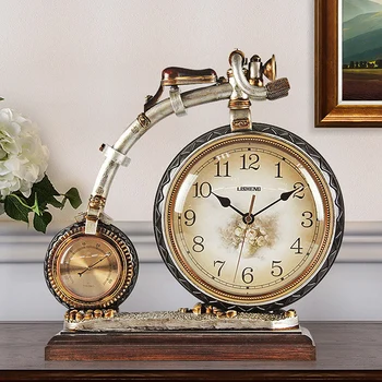 

New European Resin Table Clock Mute Large Clock Bicycle Creative Quartz Desk Clock Table Watch Personalized Crafts Decoration