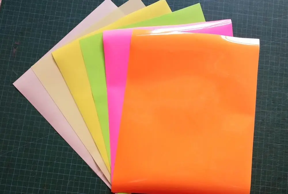 Бесплатная доставка 1 лист 10 &quotx 10&quot/25 см x 25 светящаяся теплопередача виниловая