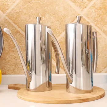 

304 Stainless Steel Oil Pot Leak-proof Oil Pot Seasoning Oil Tank Kitchen Accessories Manufacturers Wholesale