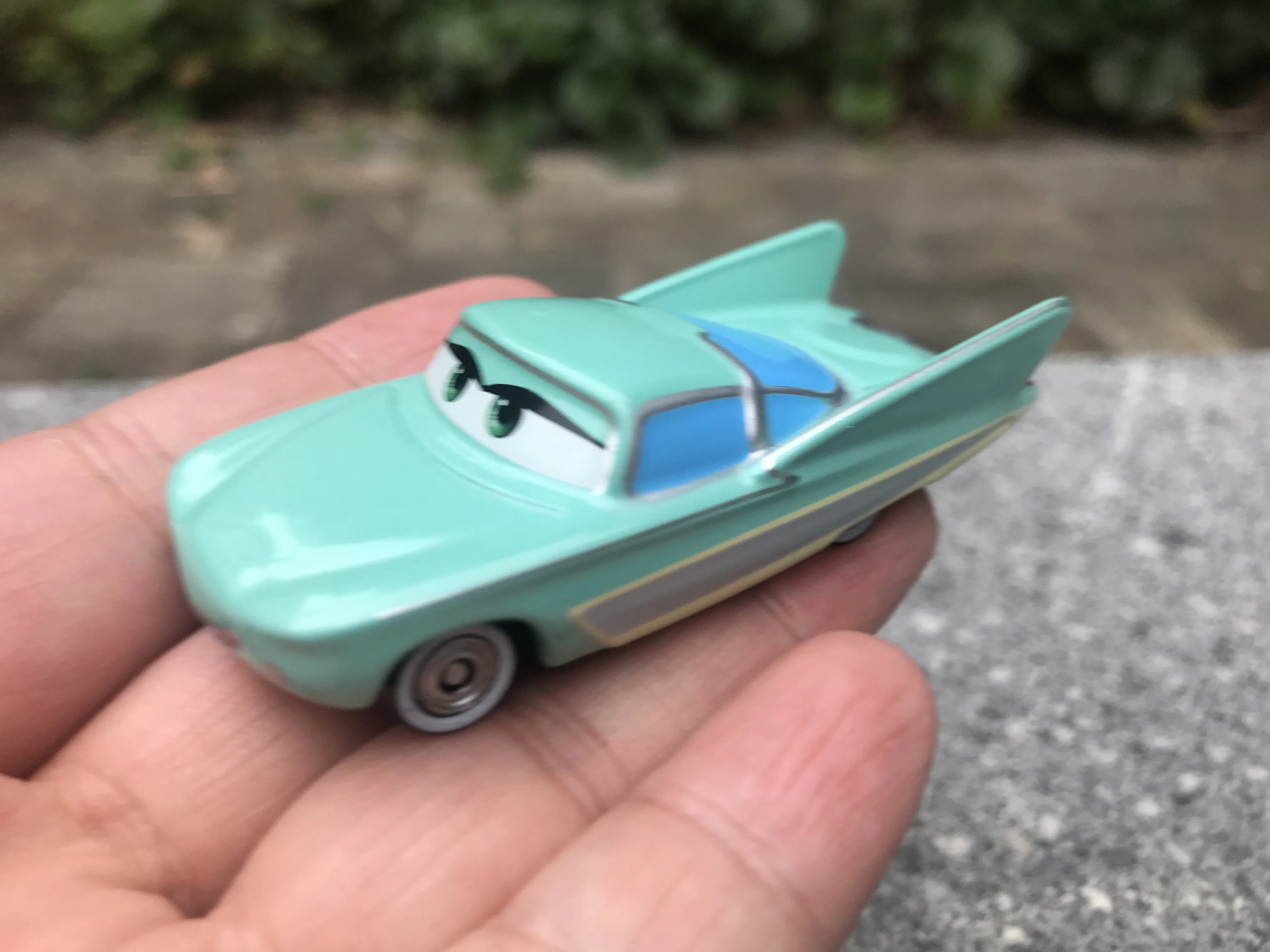 cars flo toy