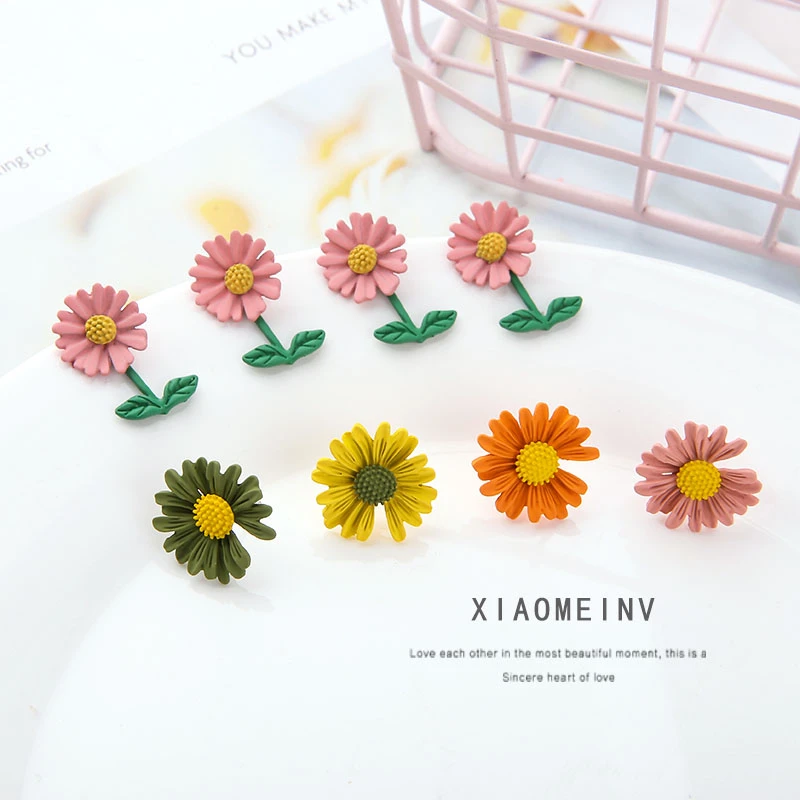 

6pcs Spring and Summer Daisy 925 Silver Needle Earrings Alloy Spray Paint Sun Flower Diy Stud Earrings for Women Accessories