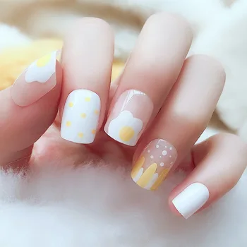 

Manicure Finished Product INS Cute Egg Puffs Short Fake Nails Finished Product Manicure Patch