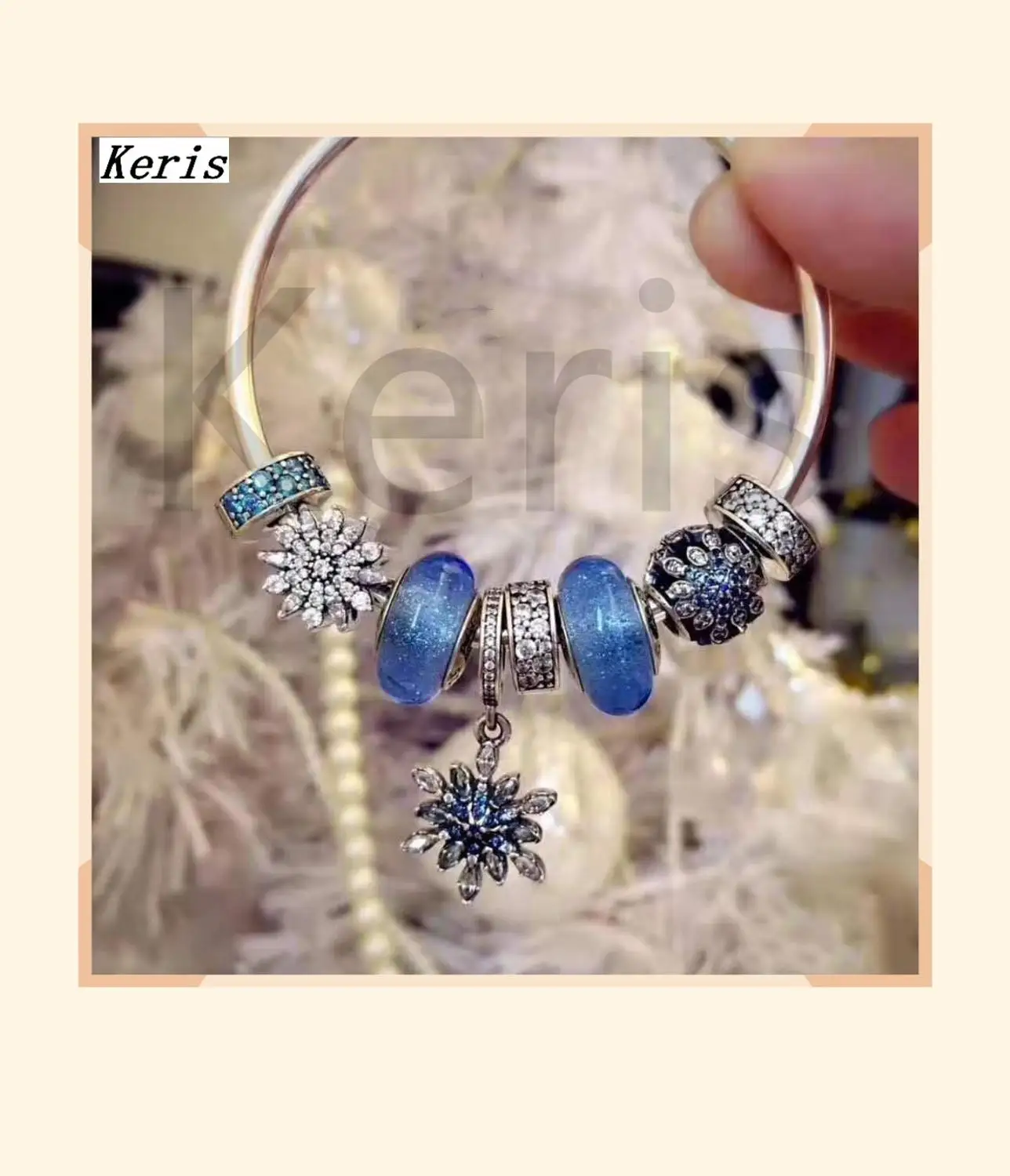 

Keris Store High Quality 1:1 100% Silver New Snowflake Glass Clasp Bracelet Free Delivery