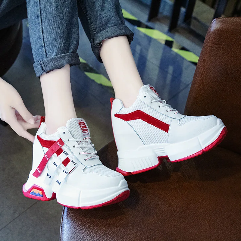 

Dad Shoes INS Fashion 2019 New Style Autumn Shoes Versatile Ozhouzhan Network Red Fire Elevator Thick Casual Sports Shoes