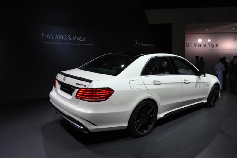 Спойлер из АБС пластика для Mercedes Benz W212 E320LE260LE300LE63 заднее крыло автомобиля спойлер