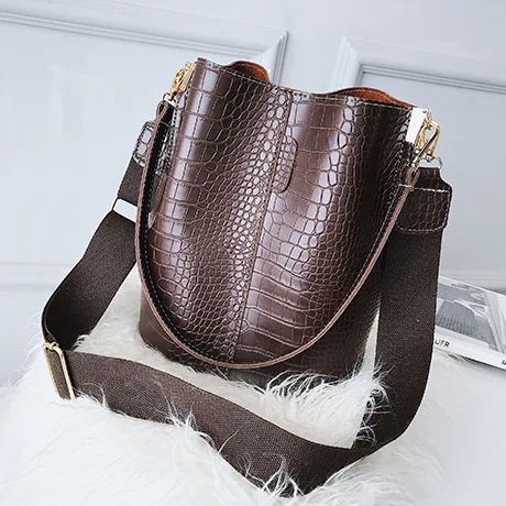 Large Capacity Alligator Bucket Bags Women Crocodile Pattern Handbag Casual Crocodile Shoulder Messenger Bags Ladies PU Purse - Цвет: Coffee