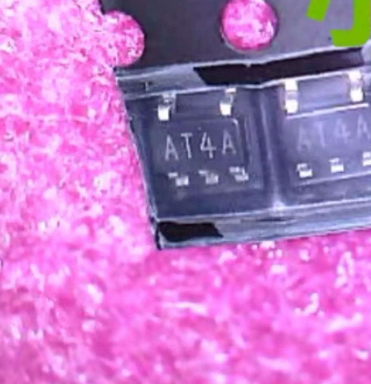 

2-5 шт./LMP7717MFX AT4A LMP7717 SOT23-5