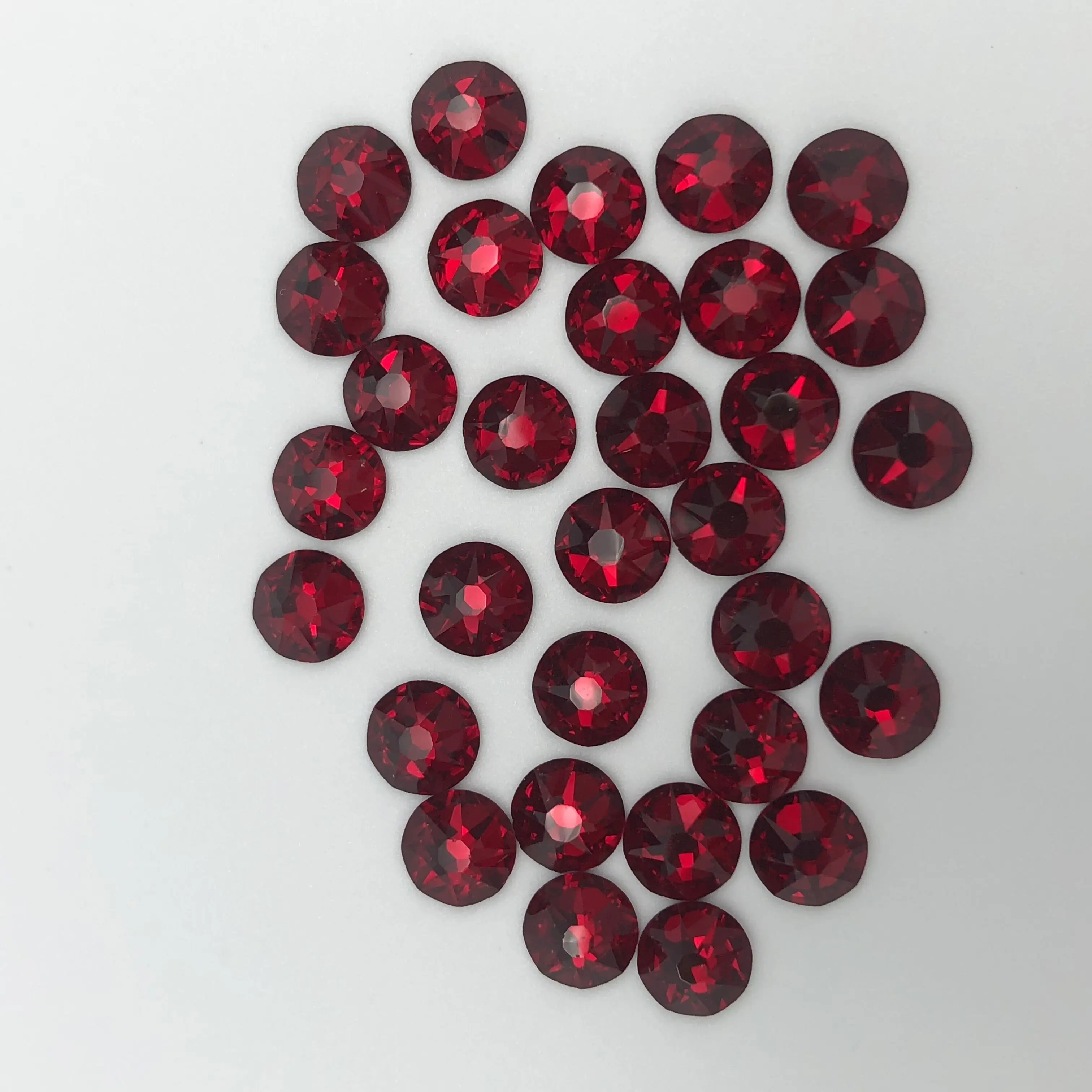 

New Star Faced (8 big + 8 small) ss20 (4.8-5.0mm) and ss16 (3.8-4.0mm) Dark.Siam Color Glue On Non-hotfix Rhinestones