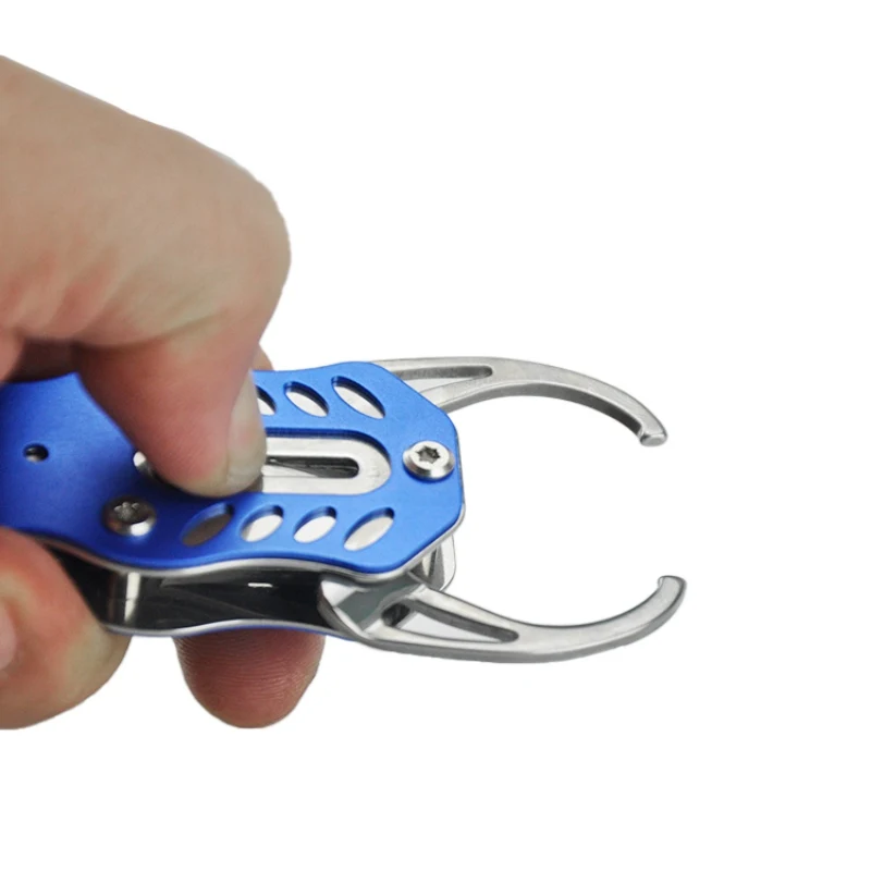 

Portable Fish Control Device With Anti-Lost Rope Fishing Catch Mouth Lip Gripper Grabber Catcher Fish Grip Hook Fishing Tools