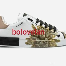 Г., новые импортные туфли из воловьей кожи с заклепками и бриллиантами внутри женские туфли