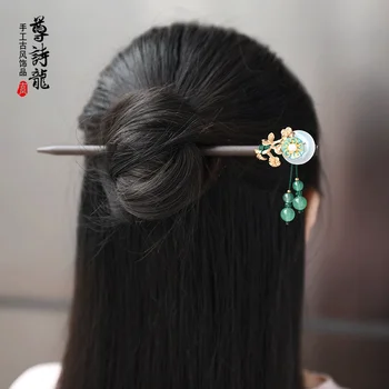 

Simple headdress hairpin balls head hair wooden hairpin handmade cheongsam princess step shake tassel hairpin