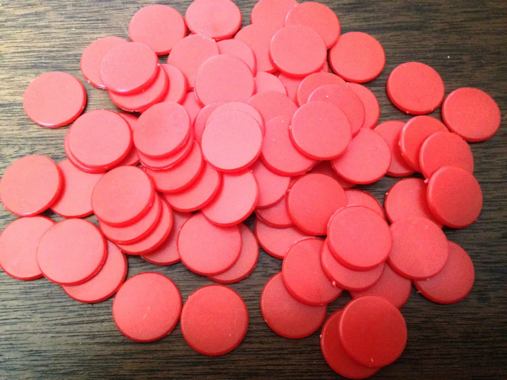 200X Opaque Plastic Board Game Currency Counters Numeracy Teaching Red Blue