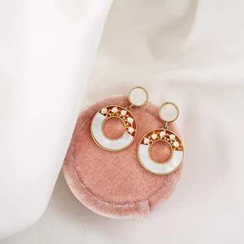 

Natural Shell Hoop round earrings for women freshwater pearl aesthetic jewelry S925 needle wedding unusual dangle drop earrings