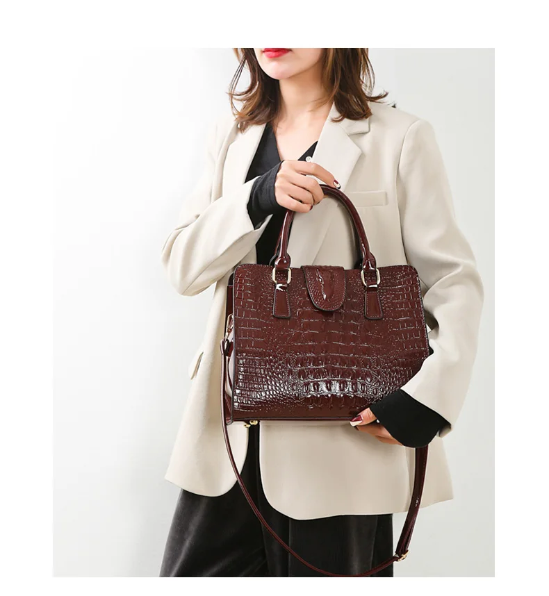 Новая женская сумка модная сумка через плечо для женщин Европейская и американская лакированная кожа аллигатора диагональная яркая кожа