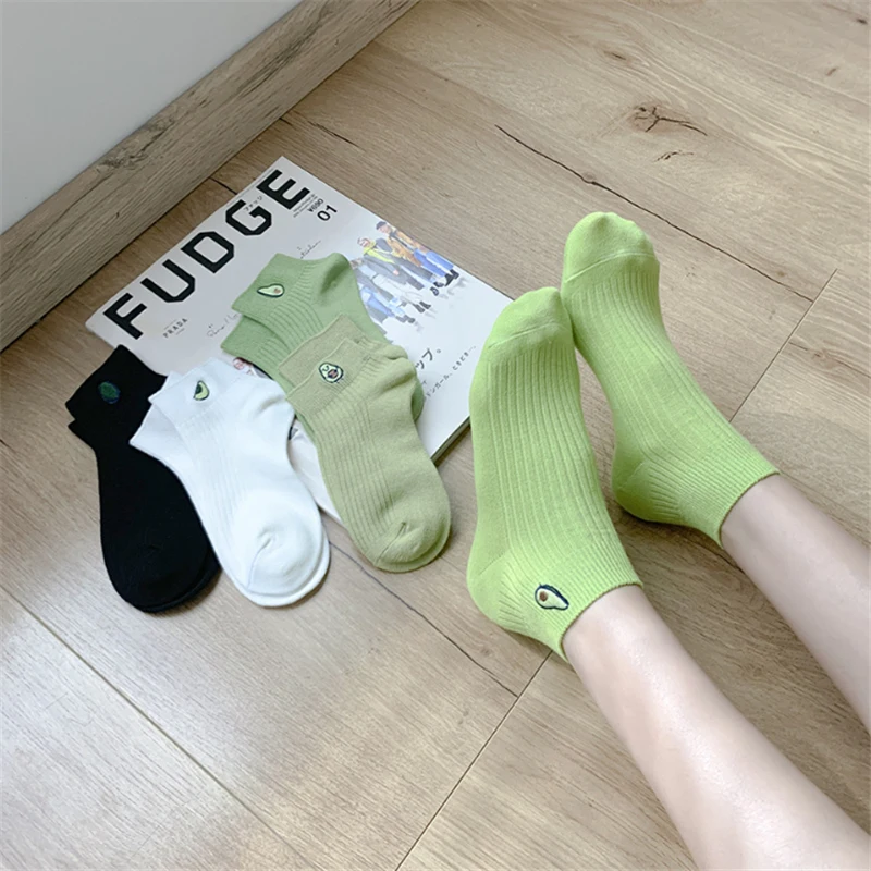 

Women Solid Socks Avocado Embroidery For Ladies Summer Fashion Casual Joker Cotton Breathable Short Sock New 5 Color Top Quality