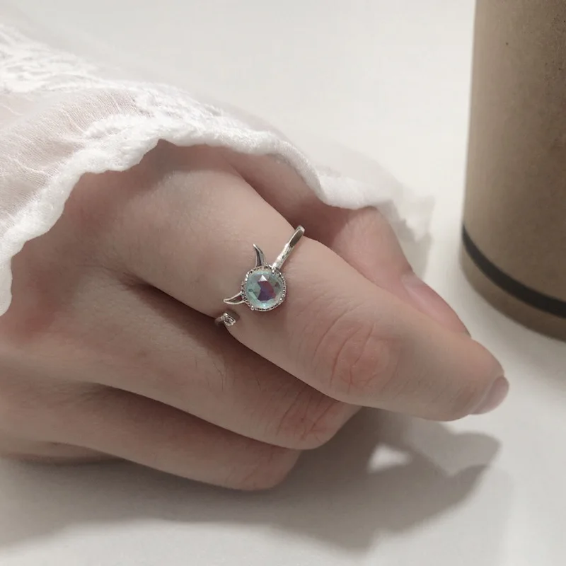 12778968318_1646359543