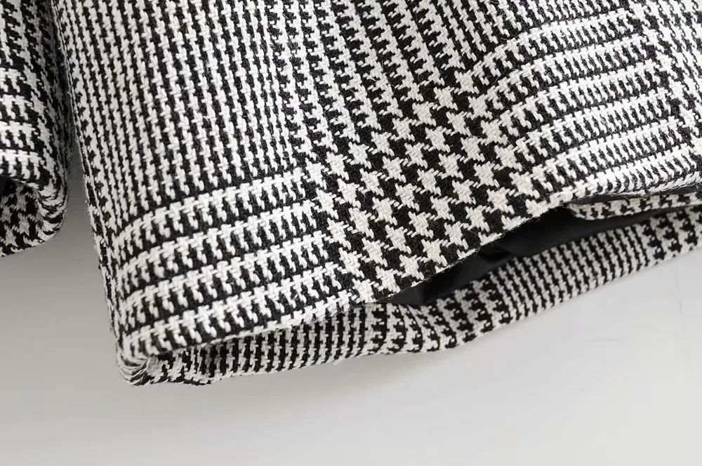 Plaid double breasted ladies blazer Long sleeve casual office ladies blazer coat Button streetwear women blazers jacket