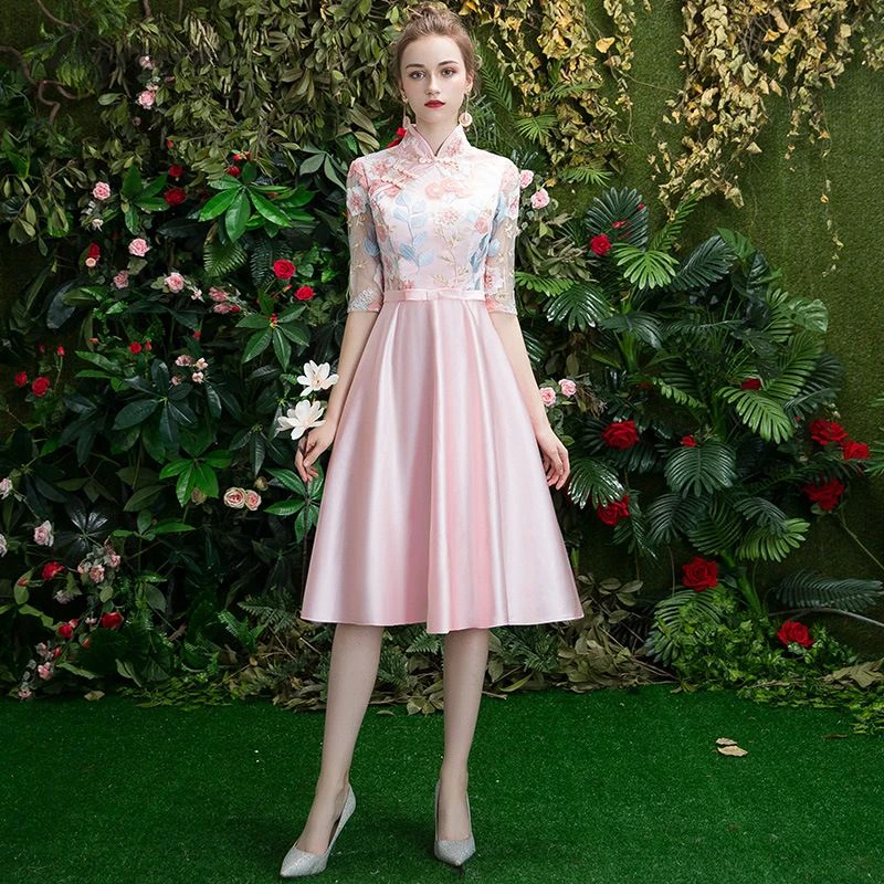 

Pink Embroidery Lace Cheongsam Modern Chinoise Bridesmaid Gown Qi Pao Women Chinese Evening Dress Qipao Promotion Sister Skirt