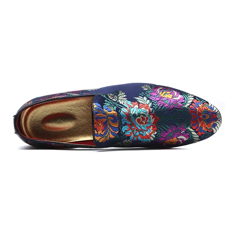 New Men Suede Loafers Classic Embroidery Pattern Men's Flats Shoes Large Size 37-48 Comfortable Casual Dress Footwear