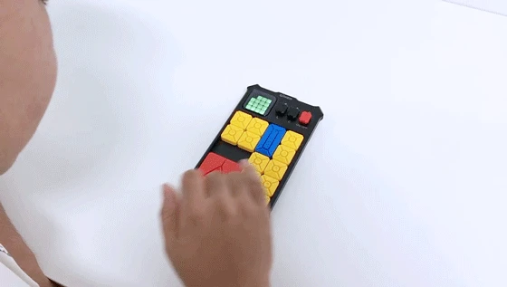 Suggest to parents: No matter whether they have money or not, buy educational toys for their children and let them put down their mobile phones to become smart