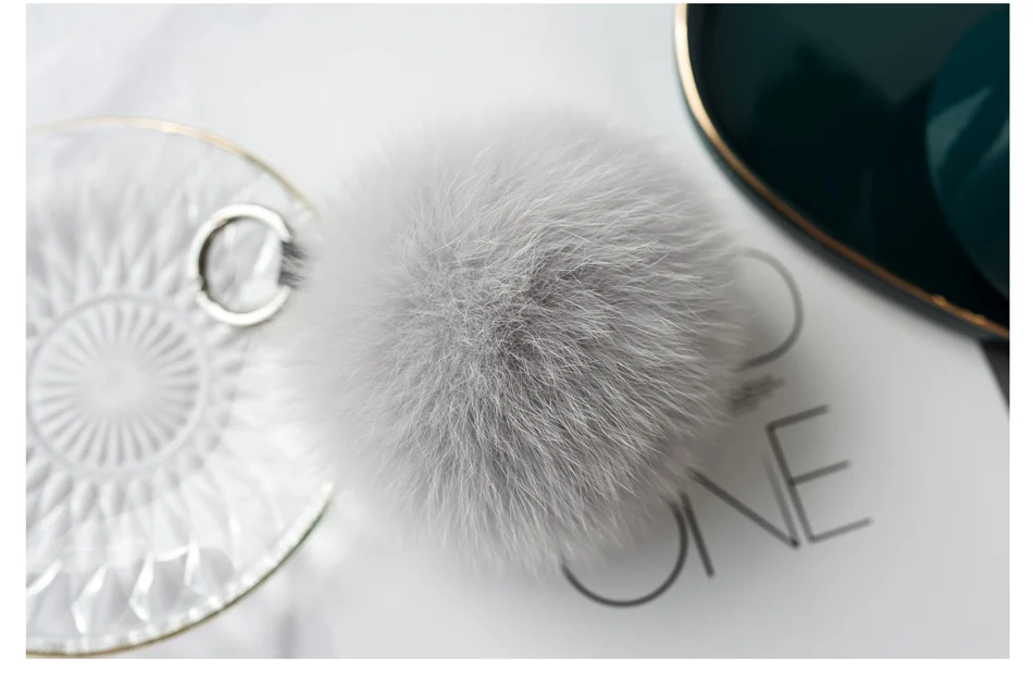 real fur Ananas Keychain Pineapple Strawberry Fruit Fox Fur Pom Poms Women Bag Monster Bag Charm Bugs Pompom Keychain rex rabbit
