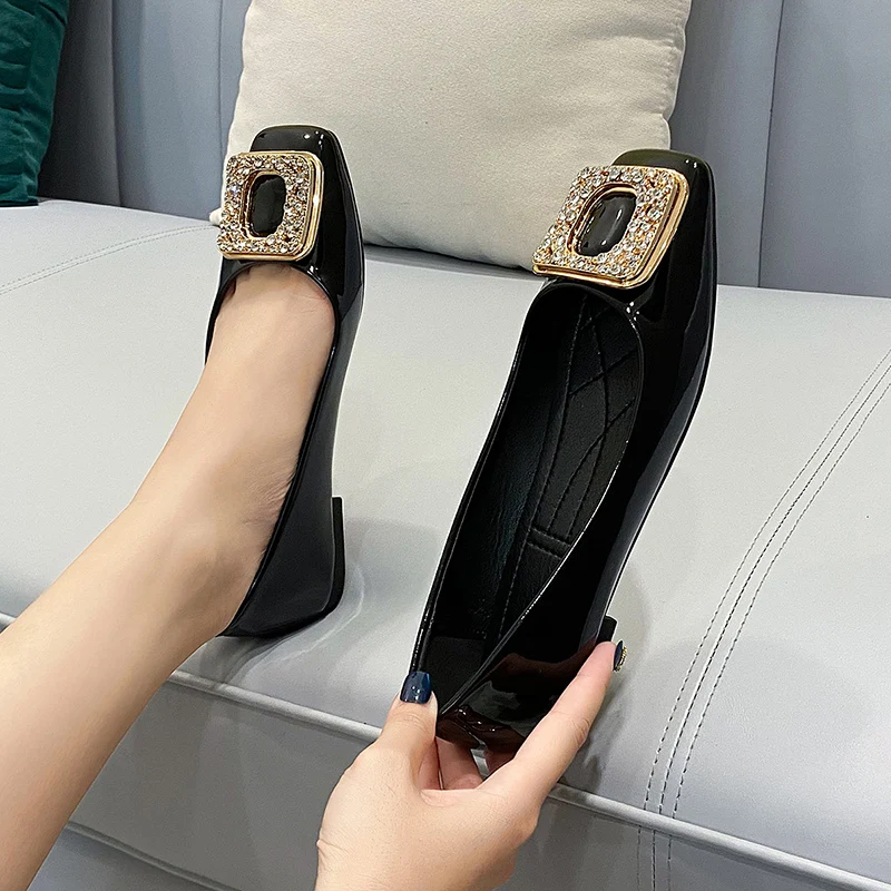 Women Flat Shoes Ballet Shoes Slip On Loafers Moccasins Brand Leather Flats Metal Decoration Ballerina Zapatos Mujer Size 35-43