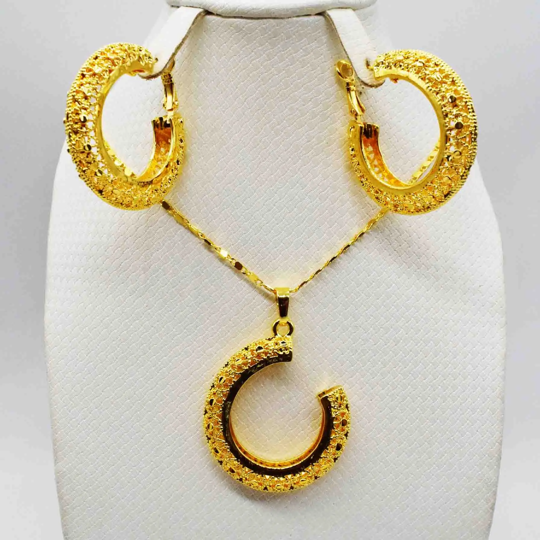 

2019 HOT dubai Filled Women Party Jewelry Set Women Wedding Necklace Bracelet Earring Ring African Beads Jewelry Set