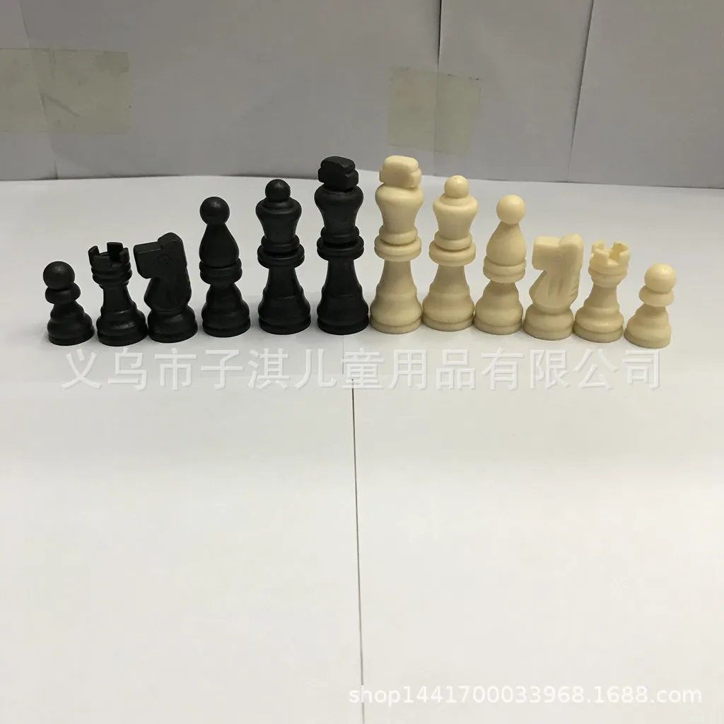 Supply Plastic Solid Imitated Wood Color Chess Piece Wang 66mm Weight 235 Grams