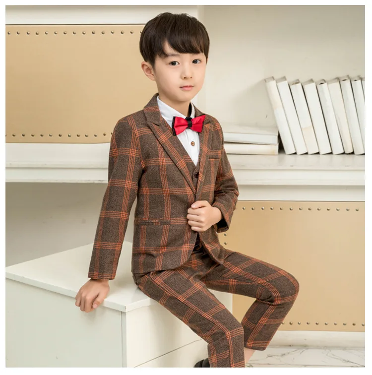 

2020 Brown Plaid Suit for Boys Slim Fit Children Wedding Suits Set Tweed Purple Kids Formal Suit Set Jacket Pants Vest 3 Pieces
