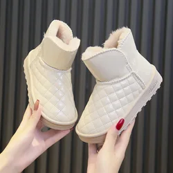 Bottes de neige confortables pour enfants, doublure en velours, pour garçons et filles, chaussures courtes en coton, jolies chaussures d'hiver à carreaux, E10234 