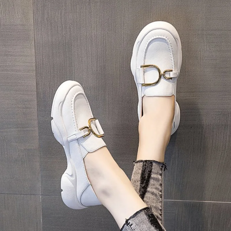 New Leather Shoes Women Wear Ladies Shoes Flat Moccasin Shoes Lightweight Breathable Soft Bottom Loafers Fashion Shoess