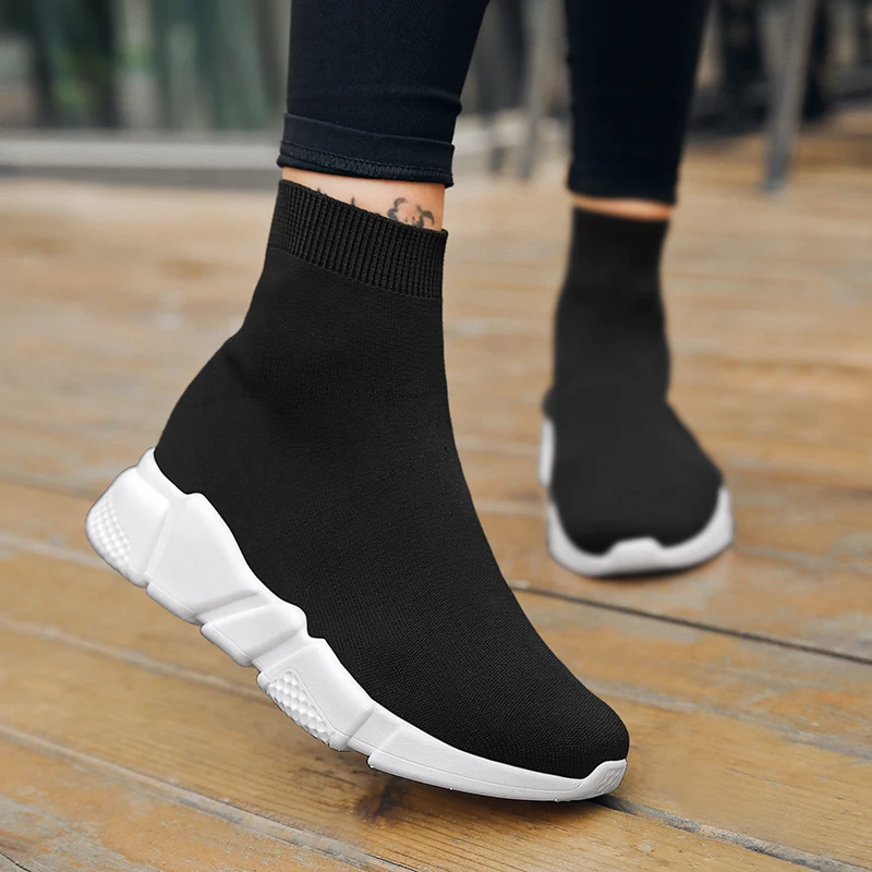 

High Top Casual Men Shoes Sports Shoes Women Socks Sneakers Breathable Couple Slip on Wedge Platform Shoes Women Training Shoes