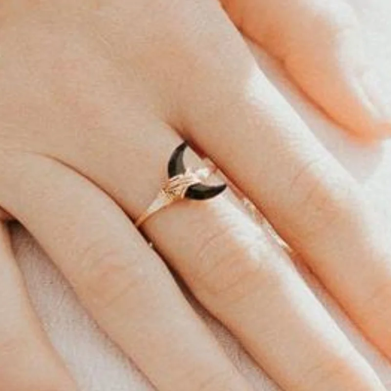Crescent Moon Ring Crystal Quartz Ring Half-Moonbeam