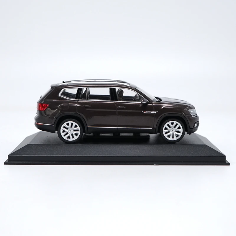 1:43 VW TERAMONT2017 литая модель автомобиля игрушки металлические модели автомобилей