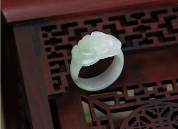 

a cargo yu ring interface female models hand carved roses with certificate