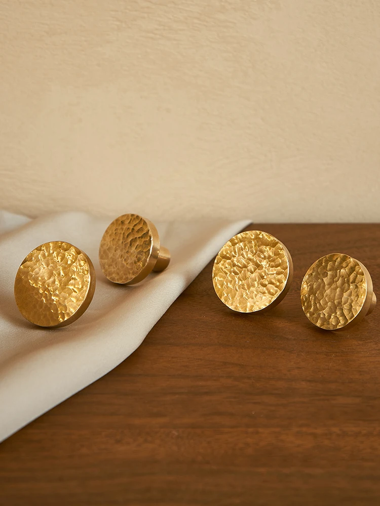 Light Luxury Round Hammer Brass Knobs and Pulls Knurling Furniture