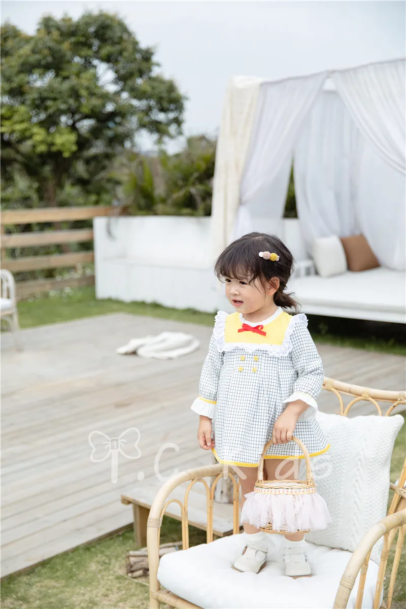 Детские осенние платья Одежда для маленьких девочек клетчатое кружевное платье с длинными рукавами милое платье принцессы