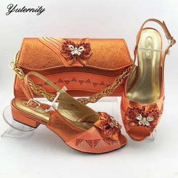 

High Quality Rhinestone Shoes And Heart Bag To Match Set Nigerian Elegant Ladies Pumps Shoes And Bag Set For Party Dress