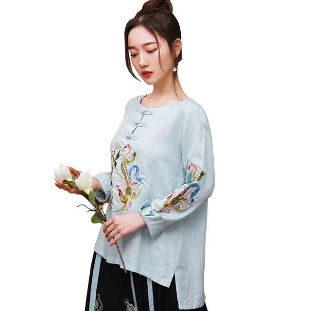 light blue Китайский традиционный стиль, женская хлопковая льняная рубашка, блуза, винтажная Женская Цветочная вышивка, топы, Восточный ханьфу, одежда для сценического шоу - Цвет: light blue